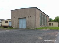 Zweckmäßige Architektur prägt die Anlage