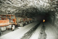 Weitere abgestellte Fahrzeuge im Bergwerk Glückauf Sondershausen