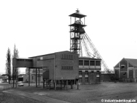 Fosse Saint Pierre 11-19 Loos-en-Gohelle  Fördergerüst mit Schachthalle