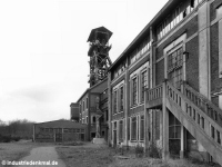 Mines de Dourges Staffelung: Fördergerüst, Schachthalle, Maschinenhalle