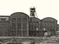 Maschinenhalle und Schacht