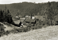 Im Vordergrund das Zechenhaus des Medingschachtes