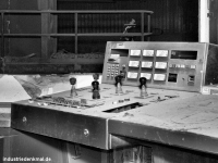 Elektrostahlwerk Oberhausen Steuerpult in der Ofenwarte