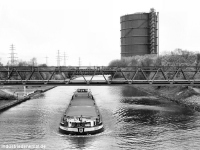 Gasometer Oberhausen am Rhein-Herne Kanal