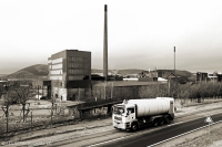 hmg16Im rechten Bildbereich befindet sich heute noch der Wälzbetrieb der Harz-Metall GmbH. Links wieder der ehem. Schmelzzyklon.