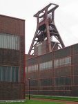 Zeche Zollverein XII Doppelbock und Schachthalle